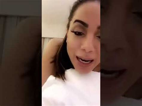 fotos da anitta peladinha